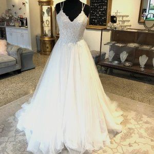 Tulle A-Line Wedding Gown